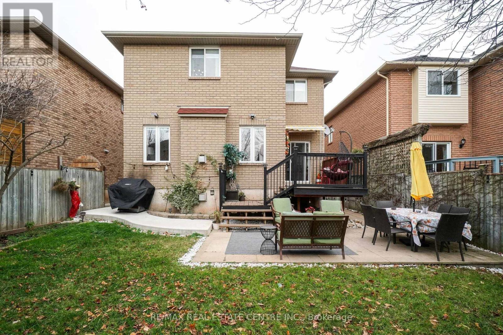 2427 Valley Heights Cres., Oakville, Ontario  L6H 6X2 - Photo 45 - W12802264