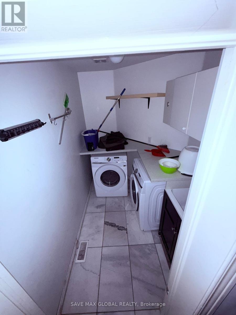 142 River Rock Crescent, Brampton, Ontario  L7A 2W4 - Photo 2 - W12764184