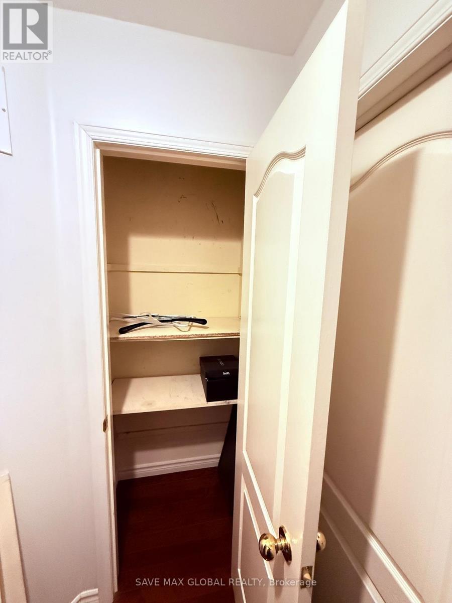 142 River Rock Crescent, Brampton, Ontario  L7A 2W4 - Photo 3 - W12764184