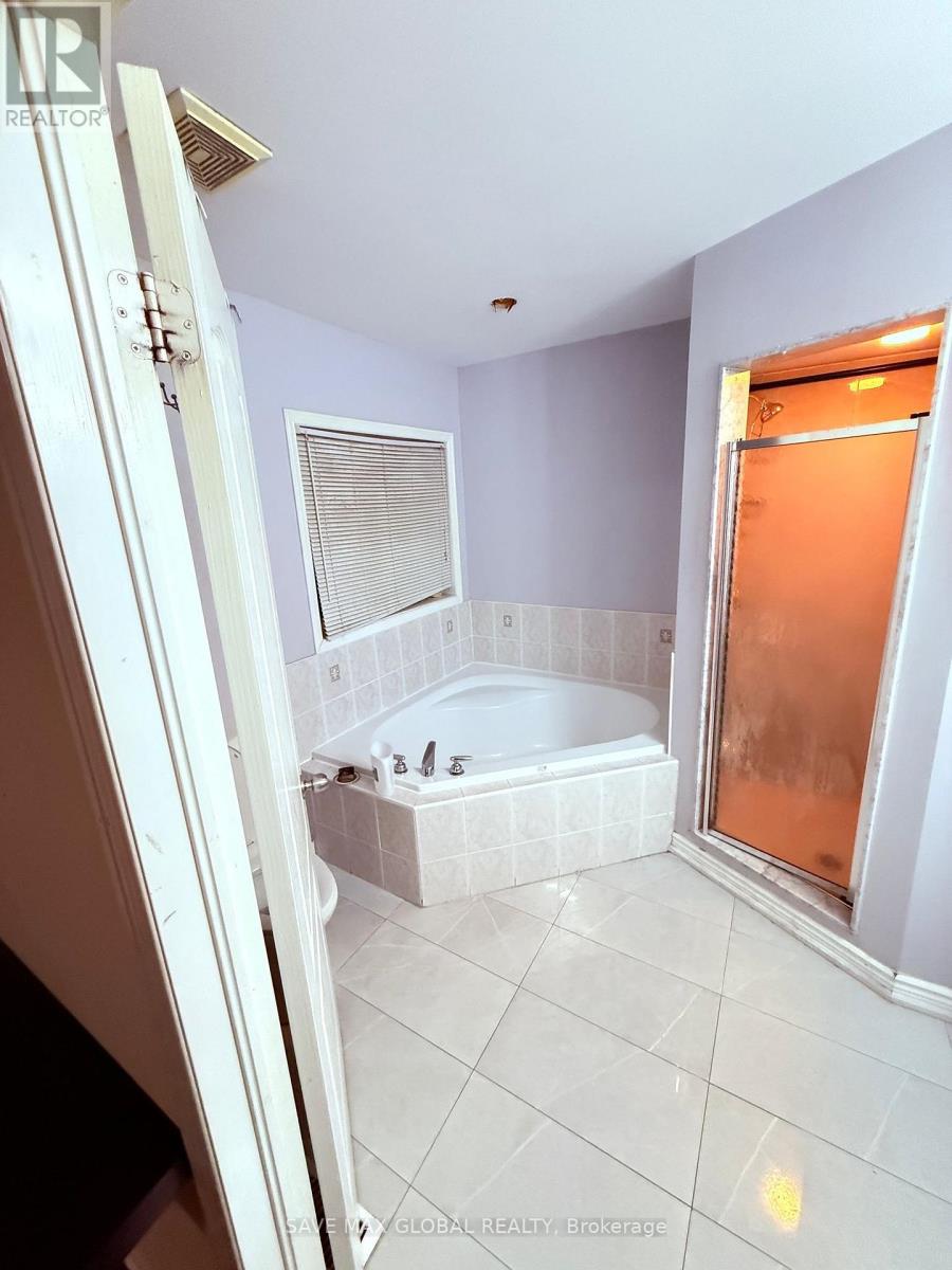 142 River Rock Crescent, Brampton, Ontario  L7A 2W4 - Photo 6 - W12764184