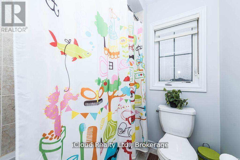 27 Tysonville Circle, Brampton (Northwest Brampton), Ontario  L7A 4A6 - Photo 36 - W12803594