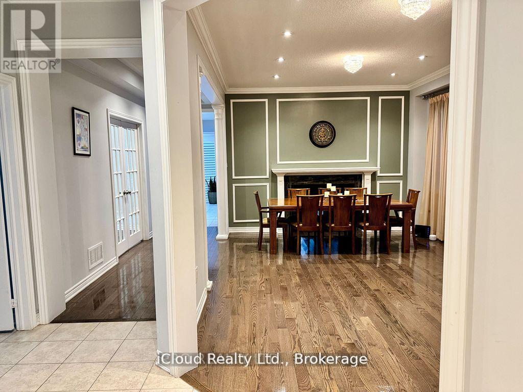 27 Tysonville Circle, Brampton (Northwest Brampton), Ontario  L7A 4A6 - Photo 7 - W12803594