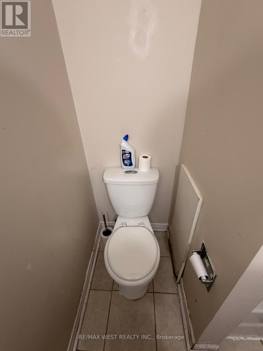 Bsmt - 49 Sandmere Avenue, Brampton, Ontario  L6Z 4A2 - Photo 6 - W12803600