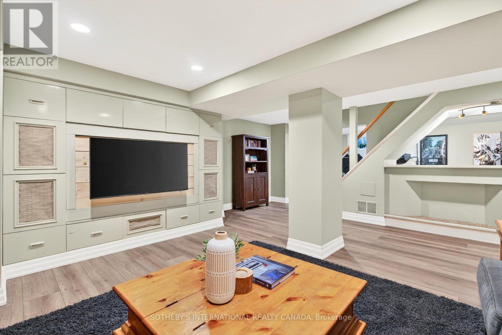 1905 Four Seasons Drive, Burlington, Ontario  L7P 3B1 - Photo 28 - W12803610