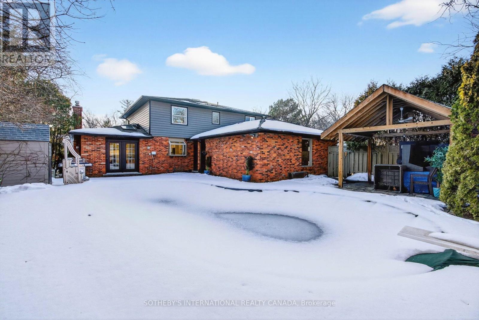 1905 Four Seasons Drive, Burlington, Ontario  L7P 3B1 - Photo 33 - W12803610