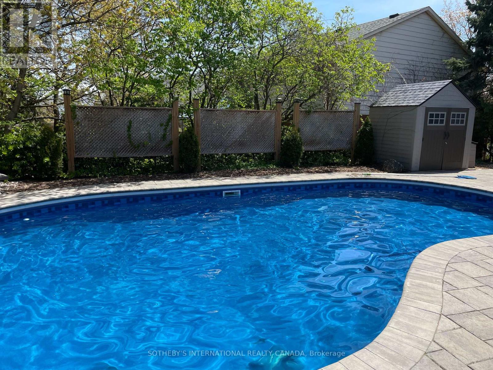 1905 Four Seasons Drive, Burlington, Ontario  L7P 3B1 - Photo 36 - W12803610