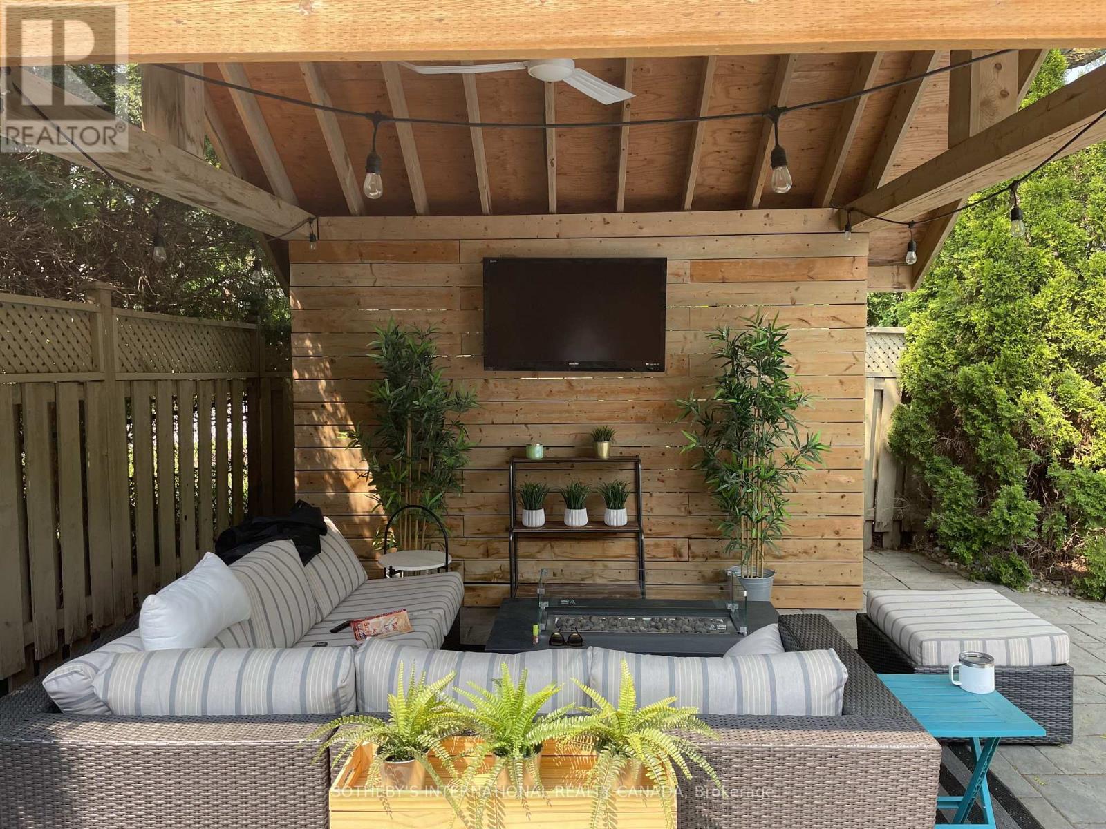 1905 Four Seasons Drive, Burlington, Ontario  L7P 3B1 - Photo 38 - W12803610