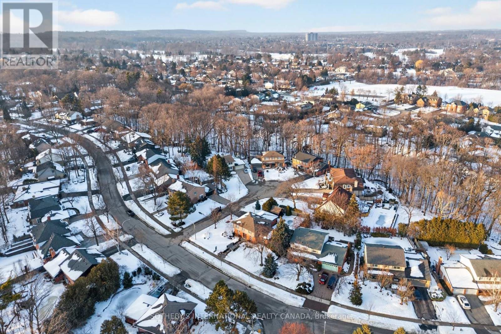 1905 Four Seasons Drive, Burlington, Ontario  L7P 3B1 - Photo 42 - W12803610