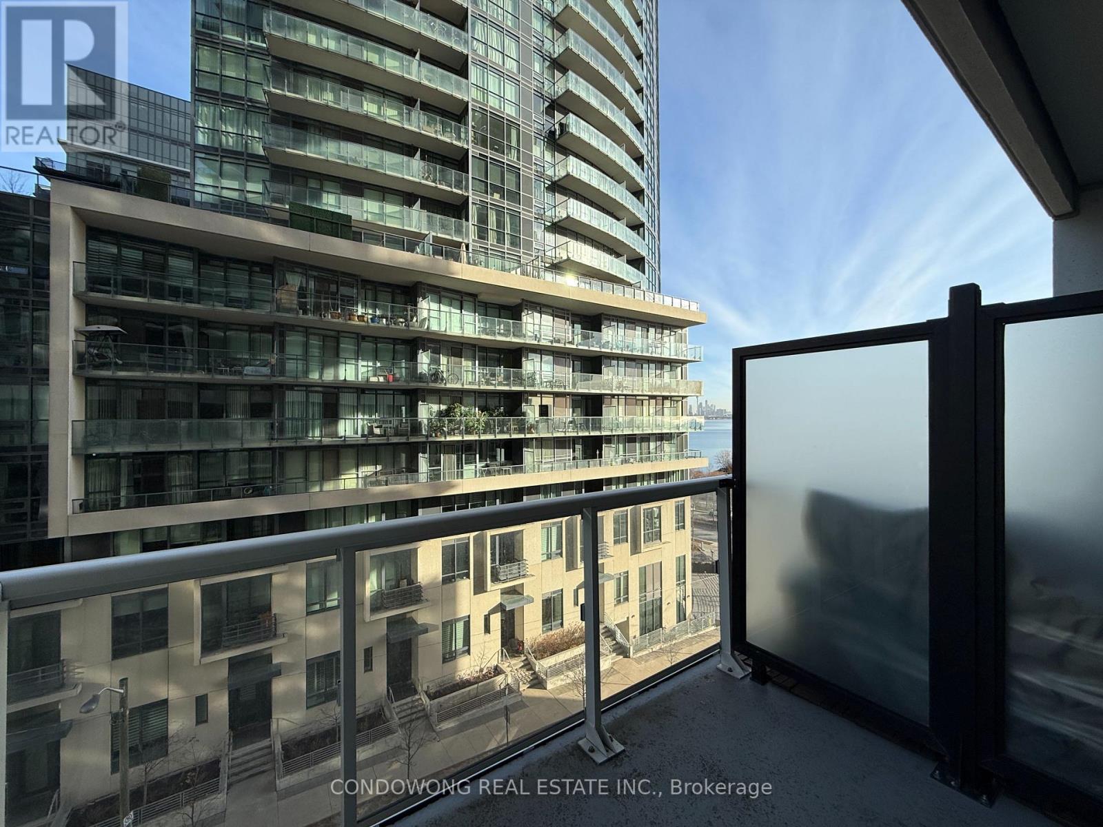 406 - 65 Annie Craig Drive, Toronto, Ontario  M8V 0G3 - Photo 12 - W12803666