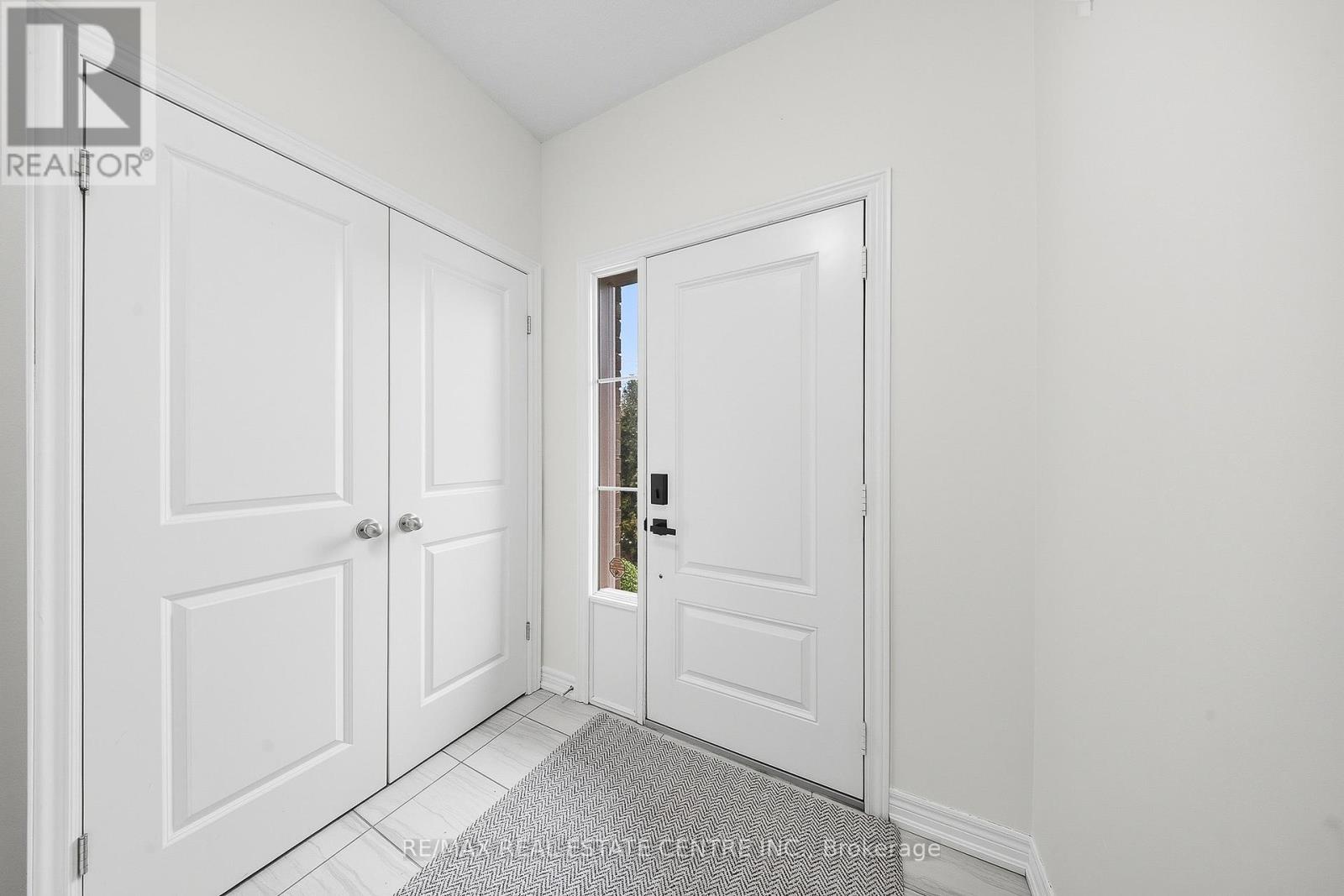 3 - 43 Kerman Avenue, Grimsby, Ontario  L3M 0G2 - Photo 7 - X12803592