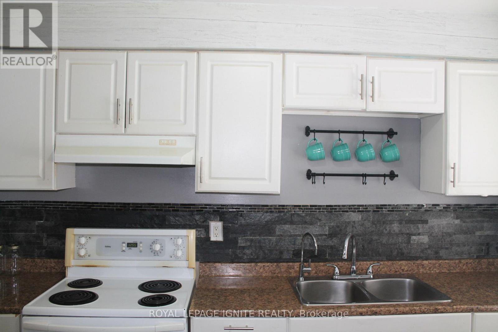 D - 500 Grey Street, Brantford, Ontario  N3S 7L4 - Photo 6 - X12803644