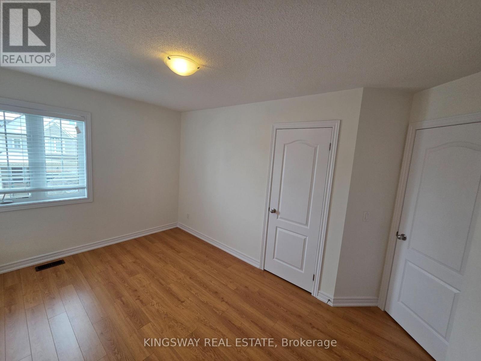 Upper - 839 Miltonbrook Crescent, Milton, Ontario  L9T 8N2 - Photo 34 - W12795020