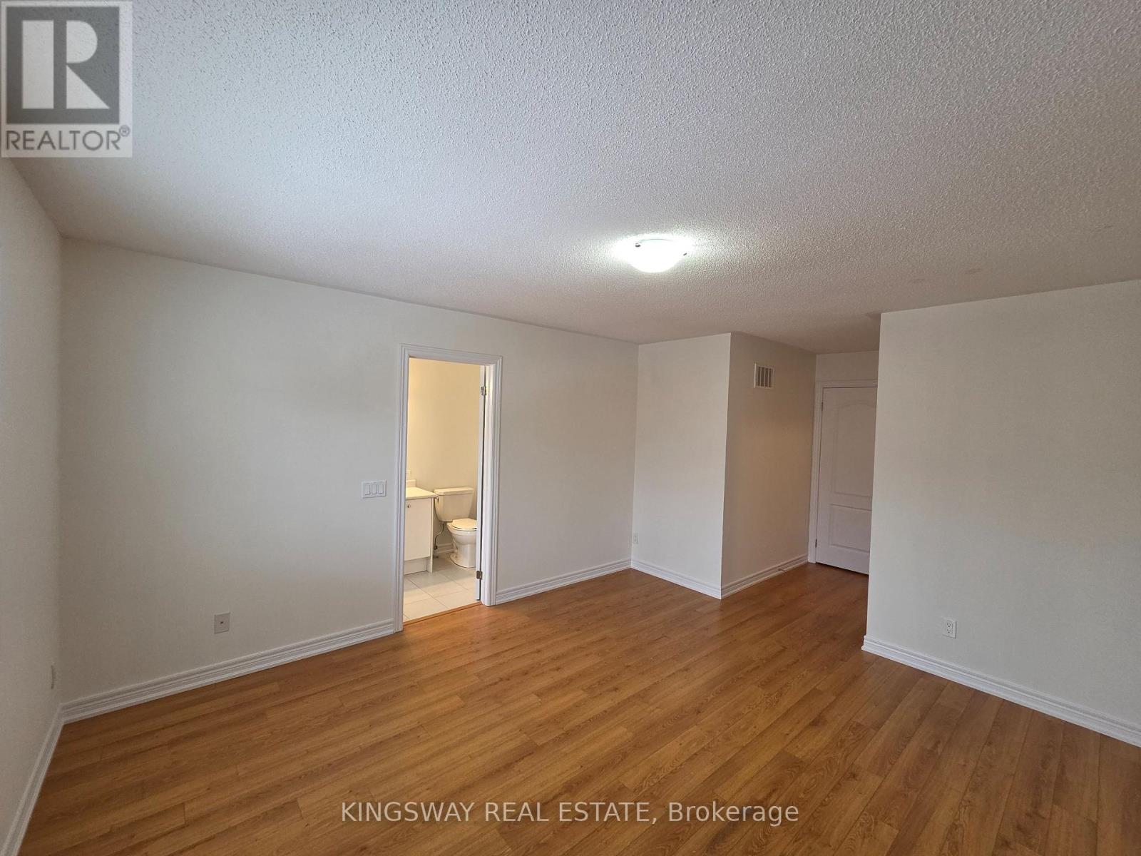 Upper - 839 Miltonbrook Crescent, Milton, Ontario  L9T 8N2 - Photo 20 - W12795020