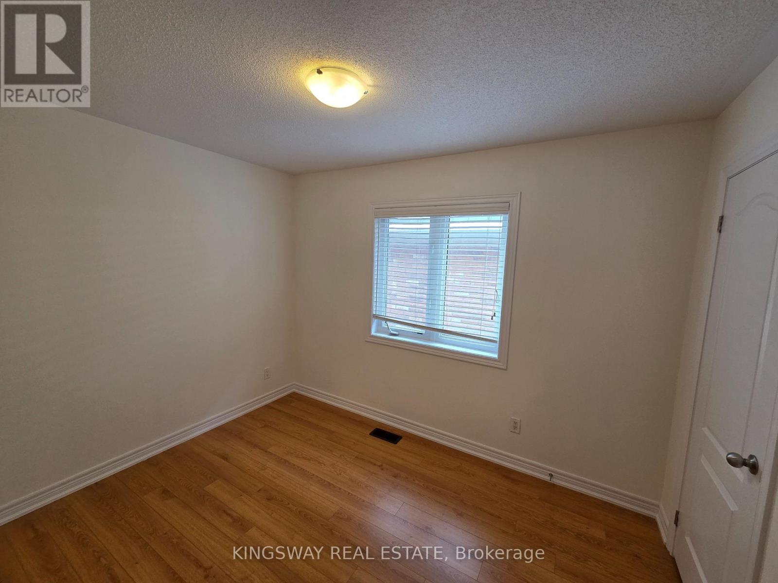 Upper - 839 Miltonbrook Crescent, Milton, Ontario  L9T 8N2 - Photo 26 - W12795020