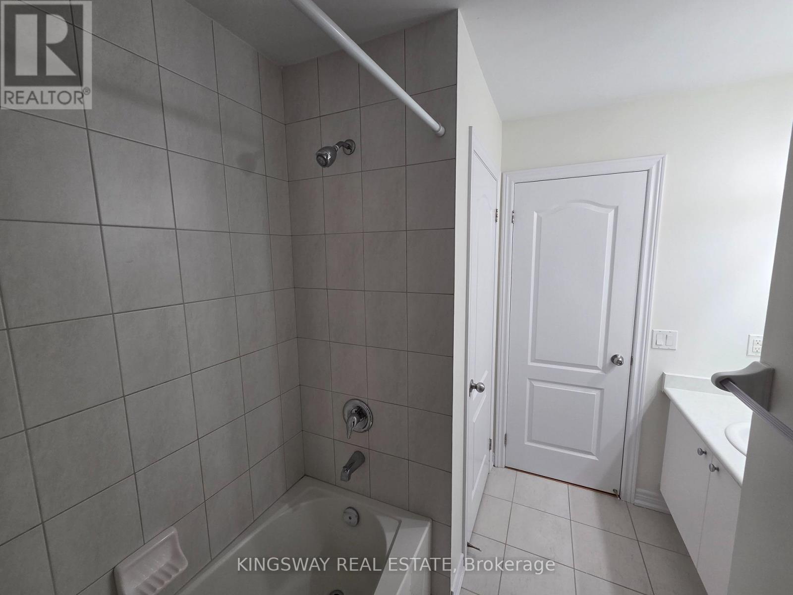 Upper - 839 Miltonbrook Crescent, Milton, Ontario  L9T 8N2 - Photo 30 - W12795020