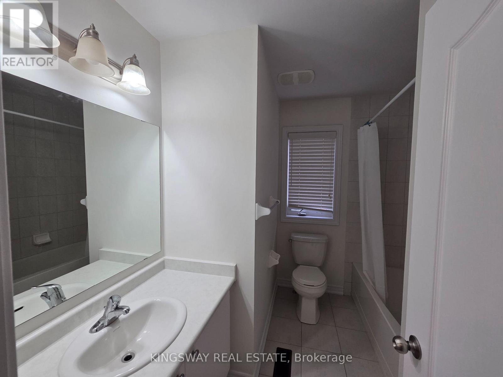 Upper - 839 Miltonbrook Crescent, Milton, Ontario  L9T 8N2 - Photo 28 - W12795020