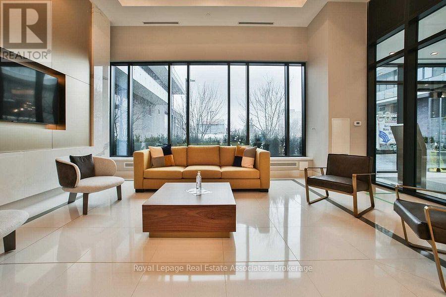 1302 - 65 Watergarden Drive, Mississauga, Ontario  L5R 0G9 - Photo 3 - W12803604