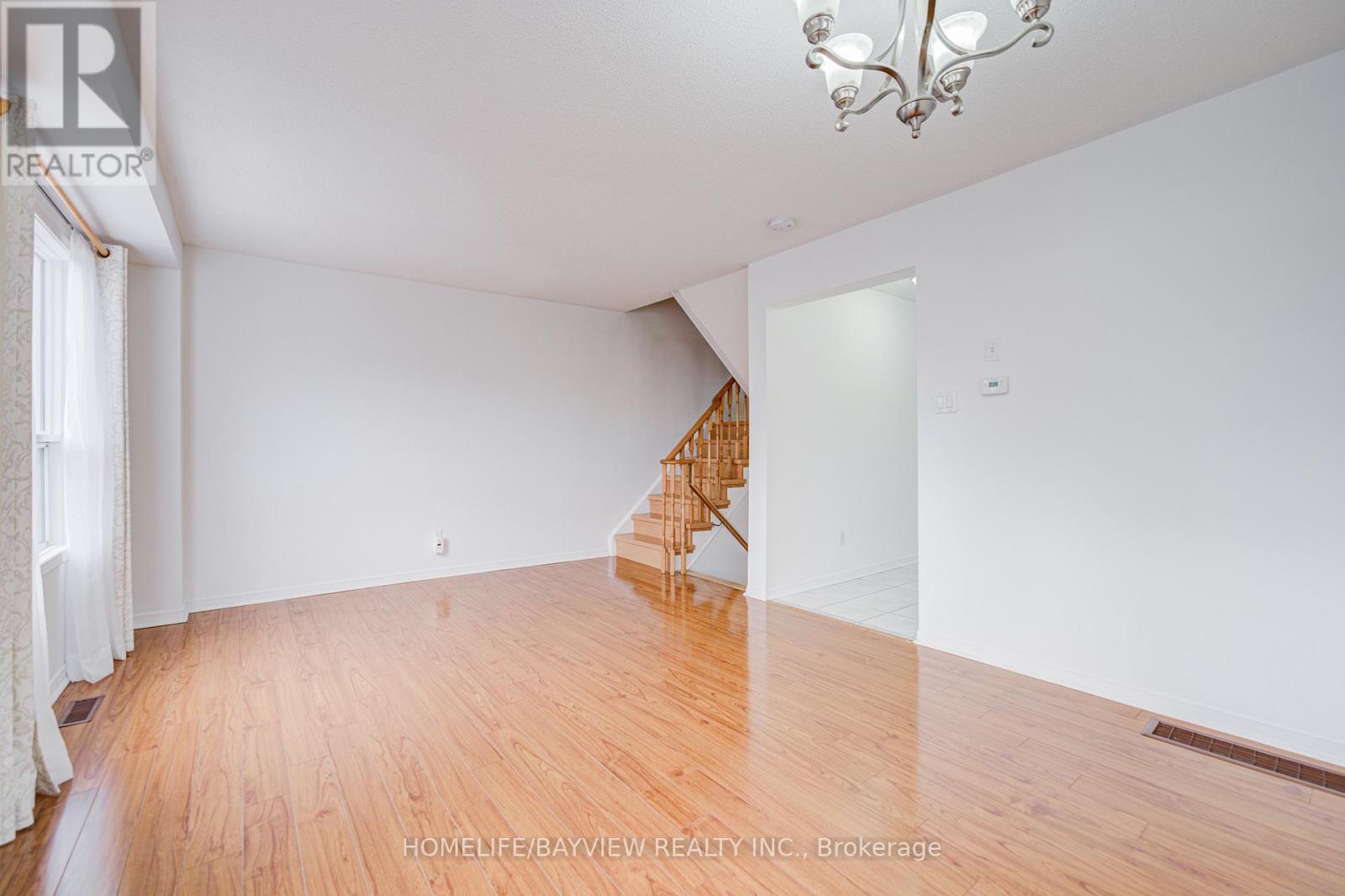 15 Bowler Street, Aurora, Ontario  L4G 7J2 - Photo 16 - N12577198