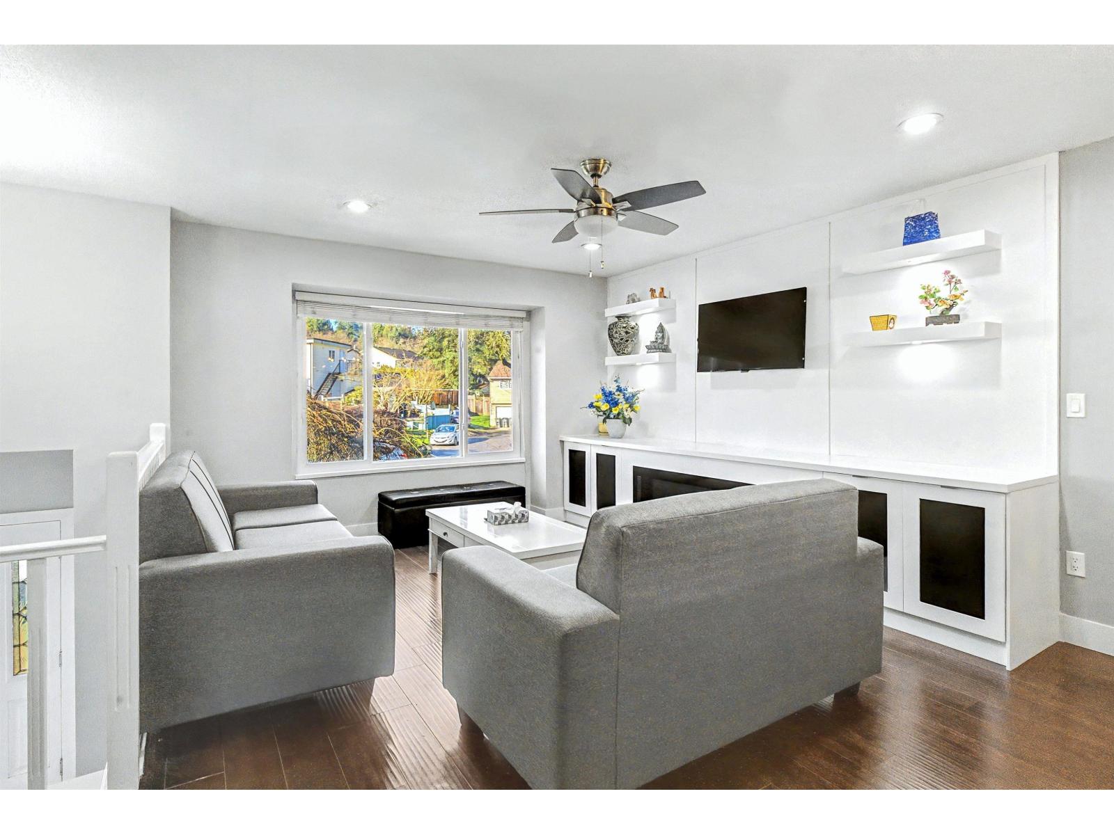 8076 139a Street, Surrey, British Columbia  V3W 8P6 - Photo 5 - R3091392