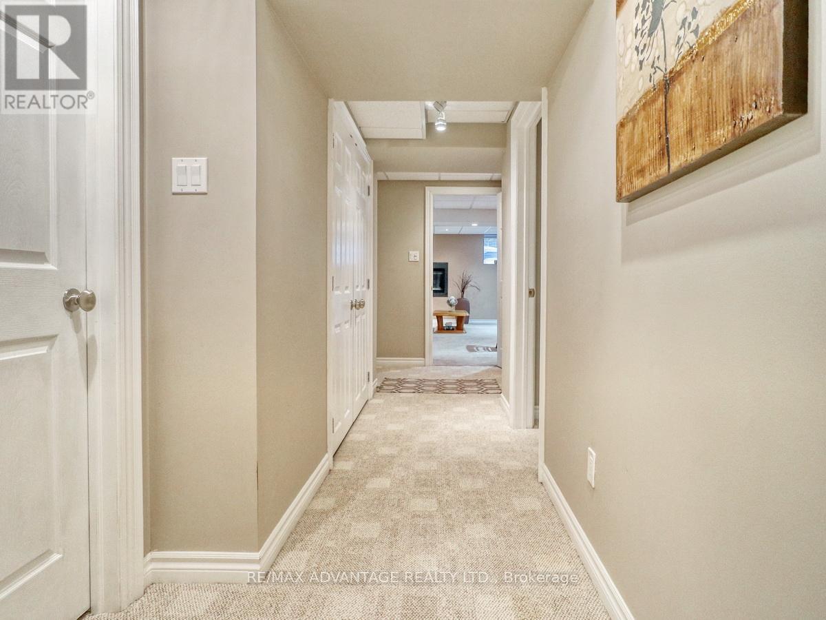 1849 Kyle Court, London North, Ontario  N6G 0A6 - Photo 45 - X12803784