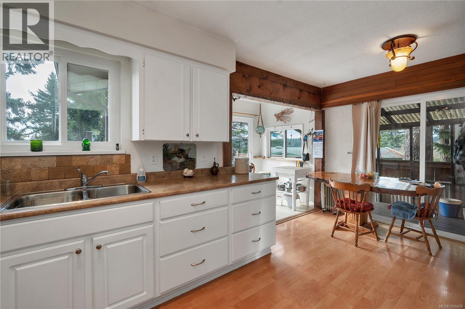 487 Niluht Rd, Campbell River, British Columbia  V9W 5S1 - Photo 13 - 1026478