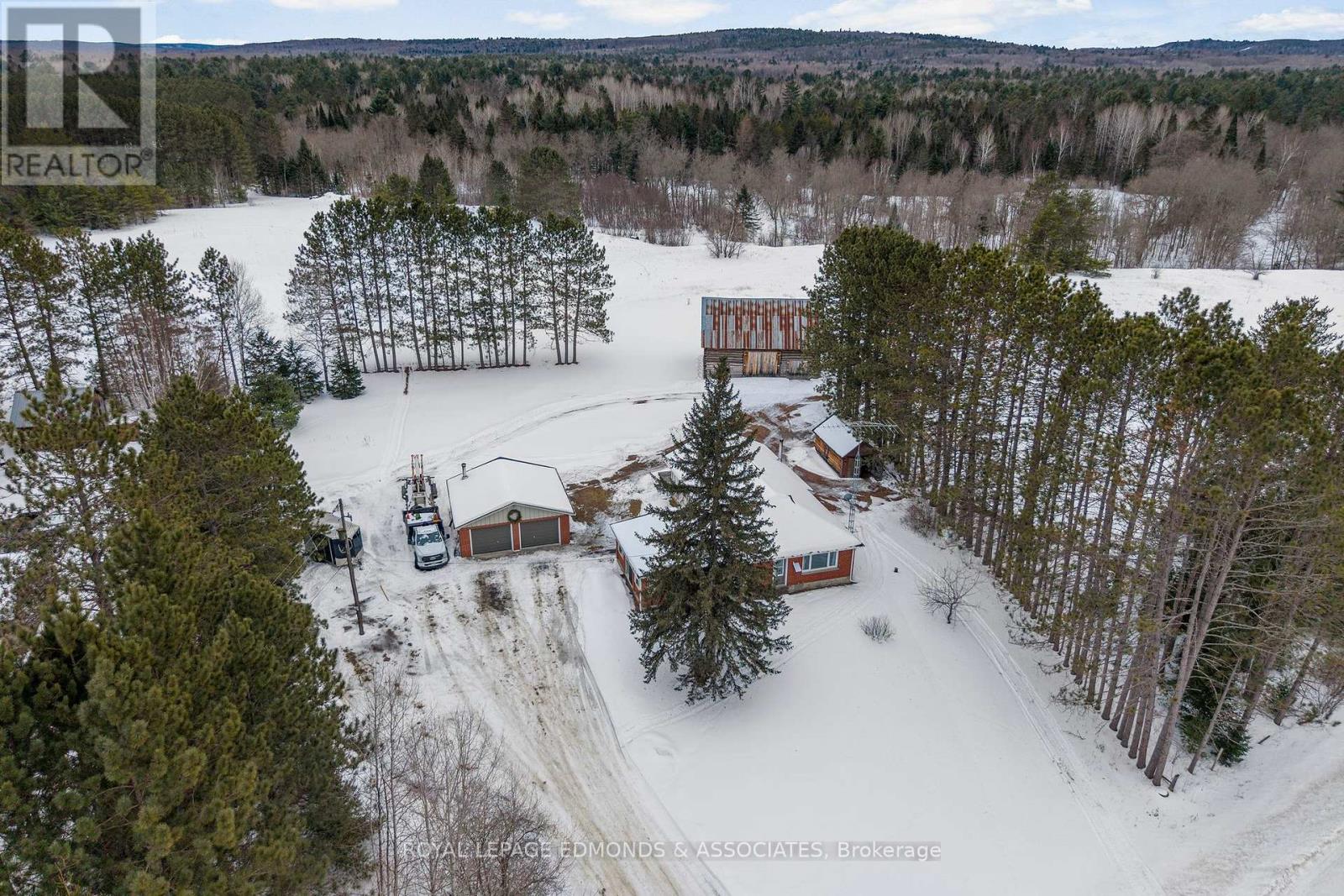 125 BEAR TRAIL ROAD, Killaloe, Ontario
