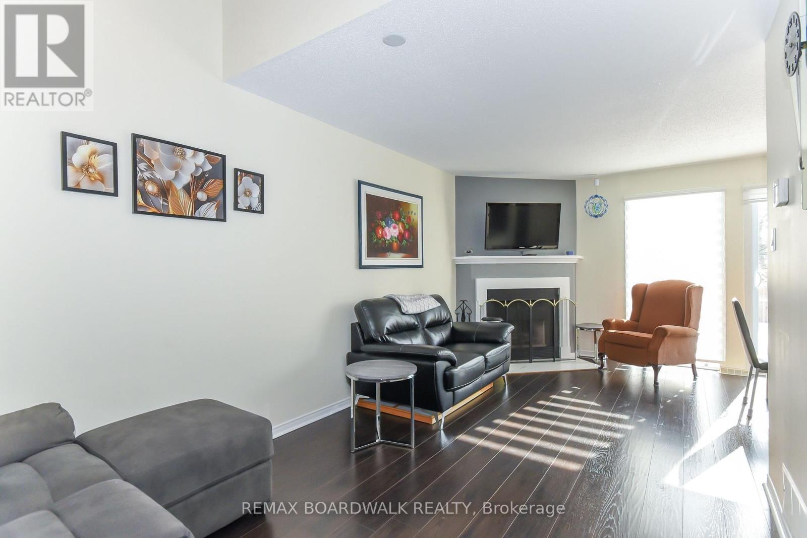 67 - 406 Valade Crescent, Ottawa, Ontario  K4A 2W2 - Photo 12 - X12803736