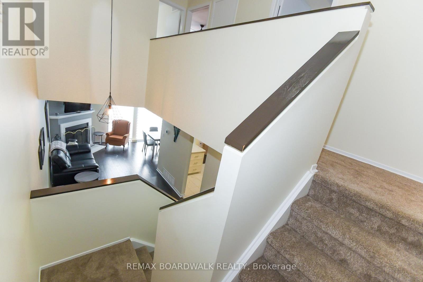 67 - 406 Valade Crescent, Ottawa, Ontario  K4A 2W2 - Photo 23 - X12803736