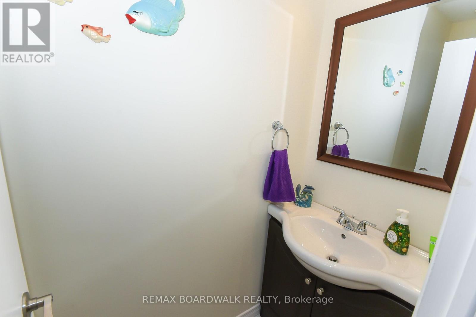 67 - 406 Valade Crescent, Ottawa, Ontario  K4A 2W2 - Photo 24 - X12803736