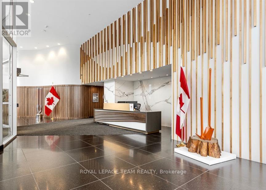 1502 - 805 Carling Avenue, Ottawa, Ontario  K1S 5W9 - Photo 2 - X12803766