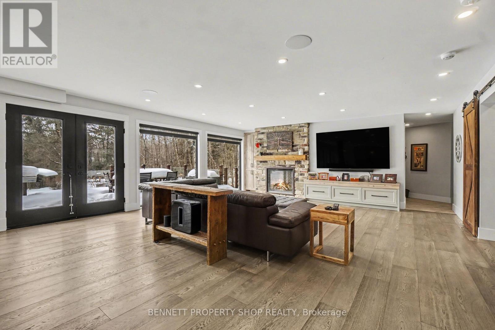 645 Canary Street, Ottawa, Ontario  K4B 1H3 - Photo 8 - X12803822