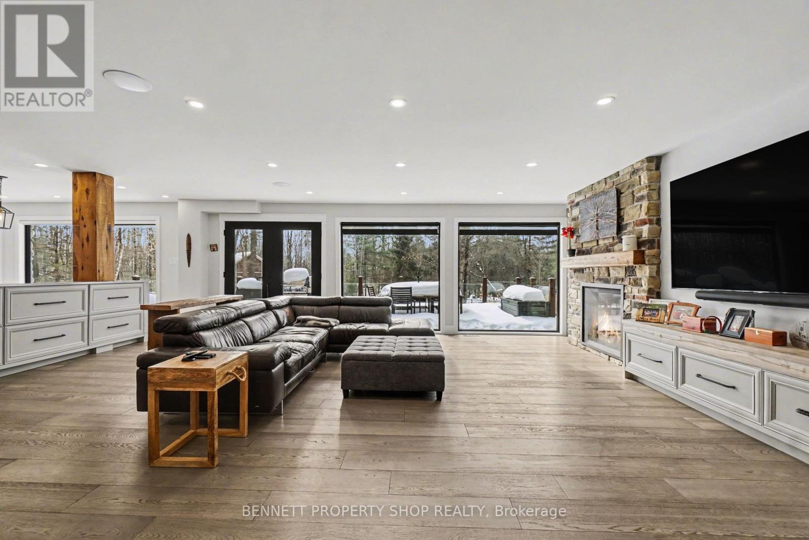 645 Canary Street, Ottawa, Ontario  K4B 1H3 - Photo 9 - X12803822