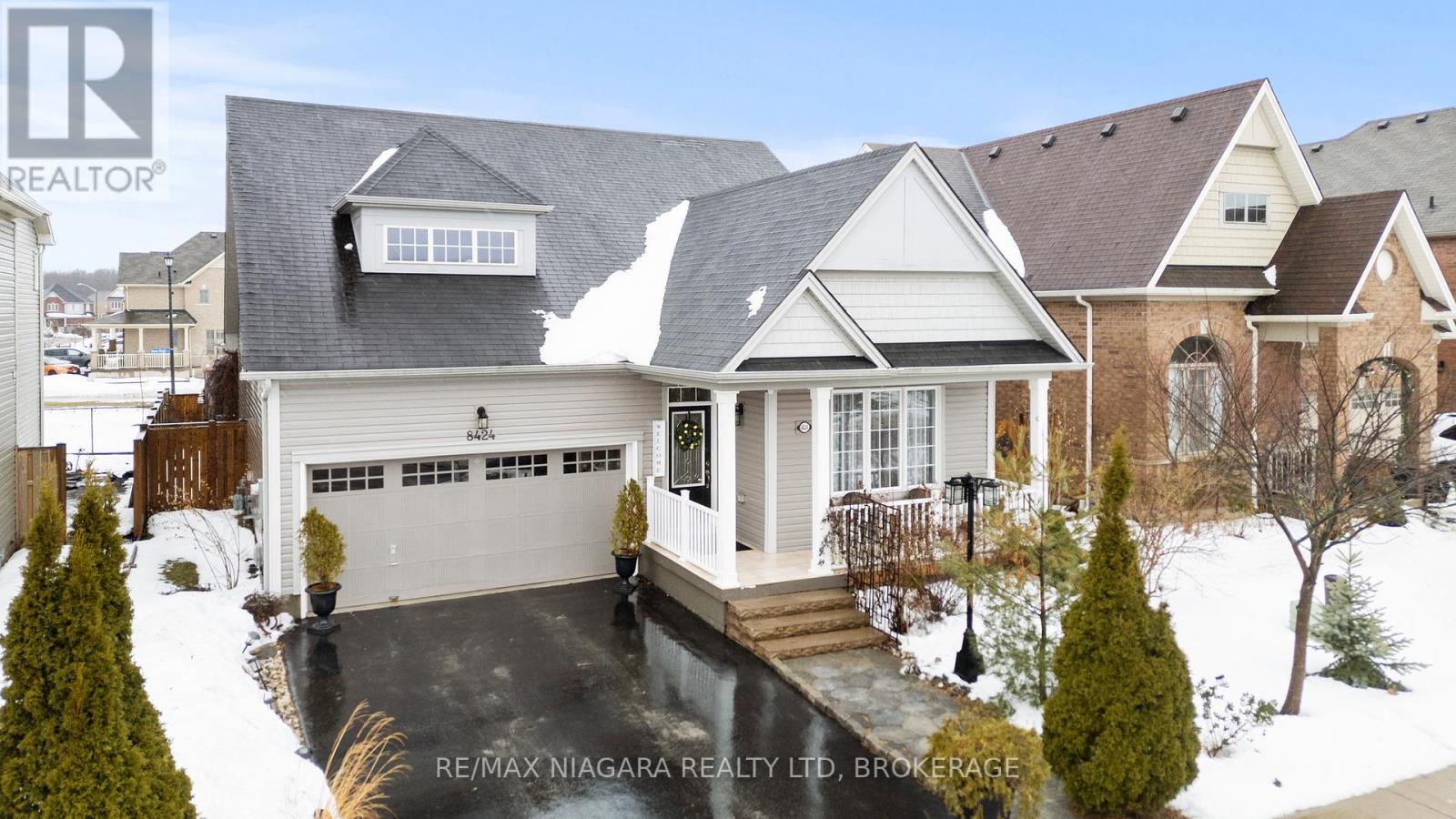 8424 Mulberry Drive, Niagara Falls, Ontario  L2H 0K4 - Photo 2 - X12803674