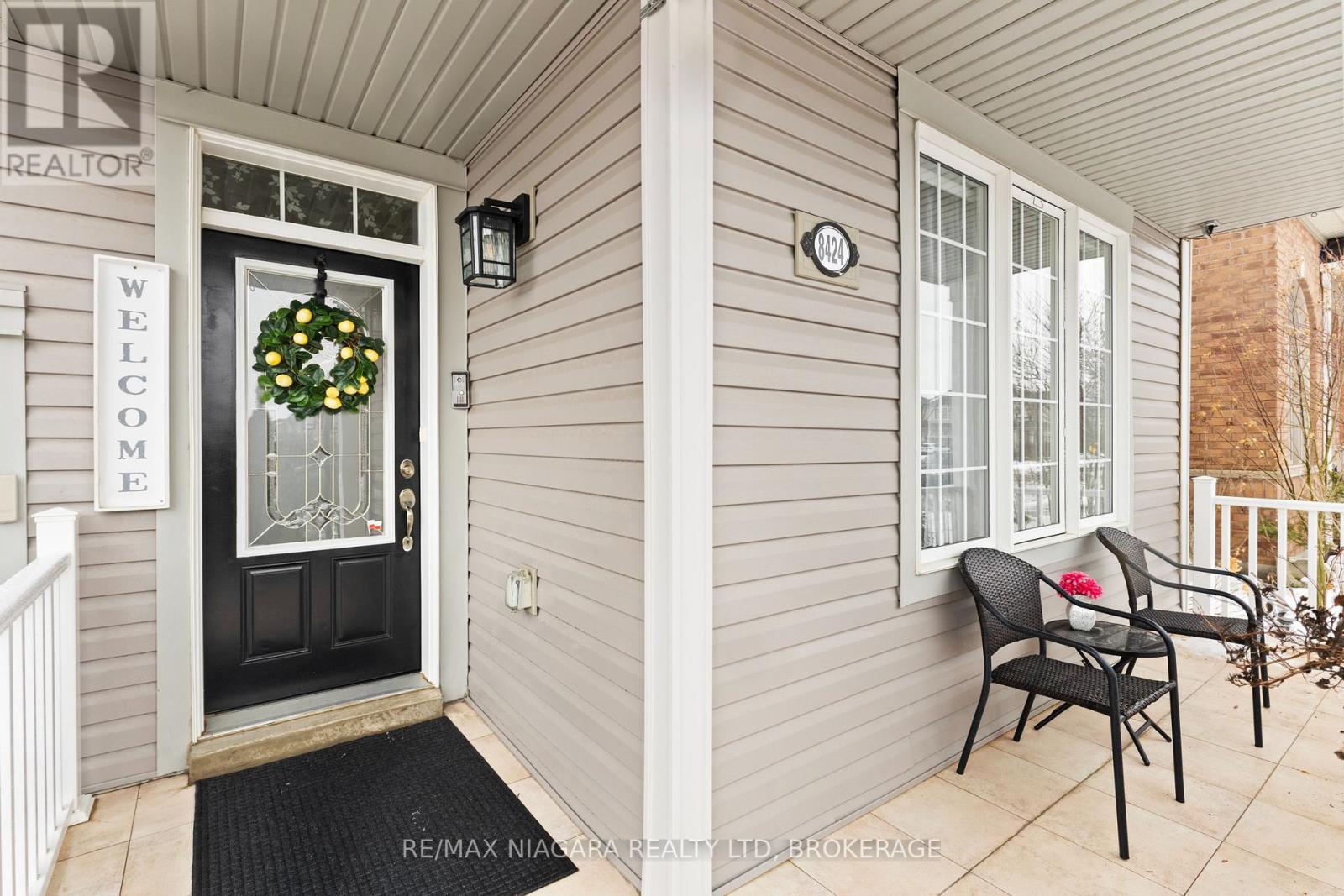 8424 Mulberry Drive, Niagara Falls, Ontario  L2H 0K4 - Photo 3 - X12803674