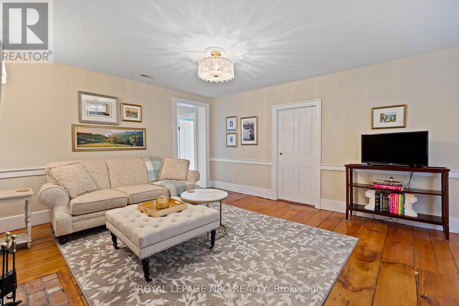 307 Mississagua Street, Niagara-On-The-Lake, Ontario  L0S 1J0 - Photo 18 - X12803724