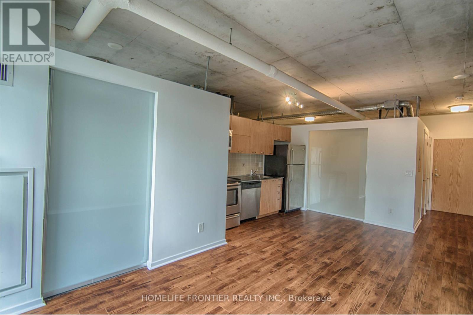 323 - 38 Joe Shuster Way, Toronto (Niagara), Ontario  M6K 0A5 - Photo 6 - C12774904