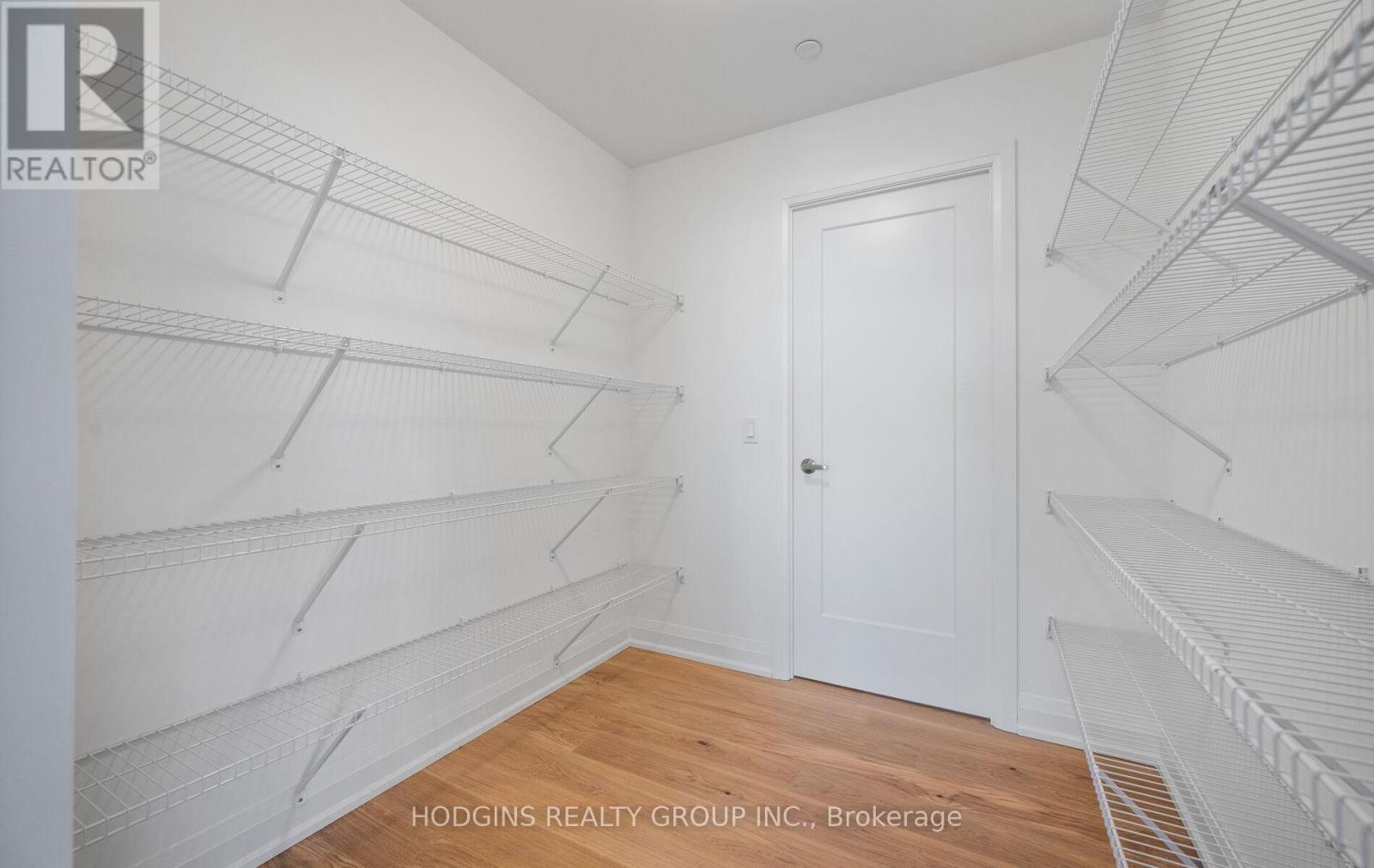 Lph 1801 - 1035 Southdown Road, Mississauga, Ontario L5J 0A3 - Photo 15 - W12769388