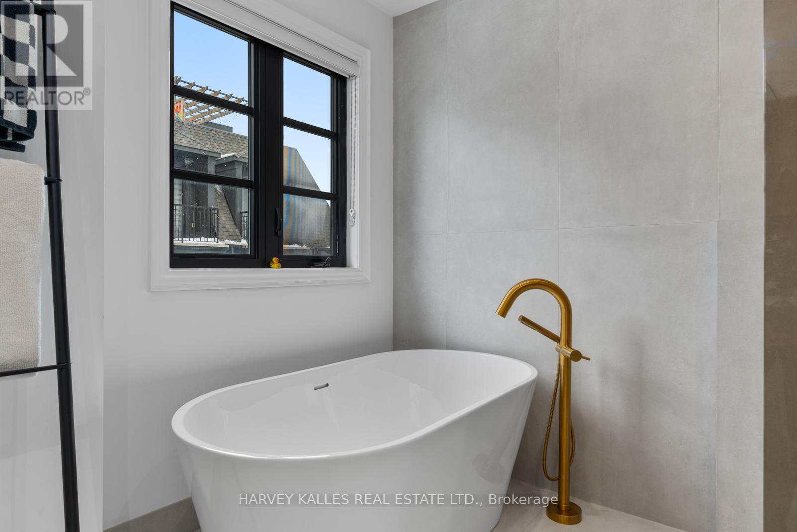 20 - 80 Daisy Avenue, Toronto, Ontario  M8W 0B7 - Photo 28 - W12803182