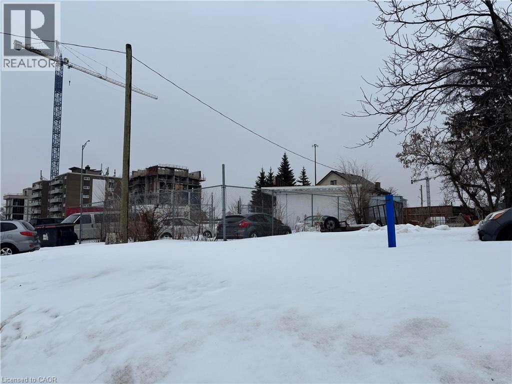 2191 Kingsway Drive, Kitchener, Ontario  N2C 1A2 - Photo 4 - 40806046