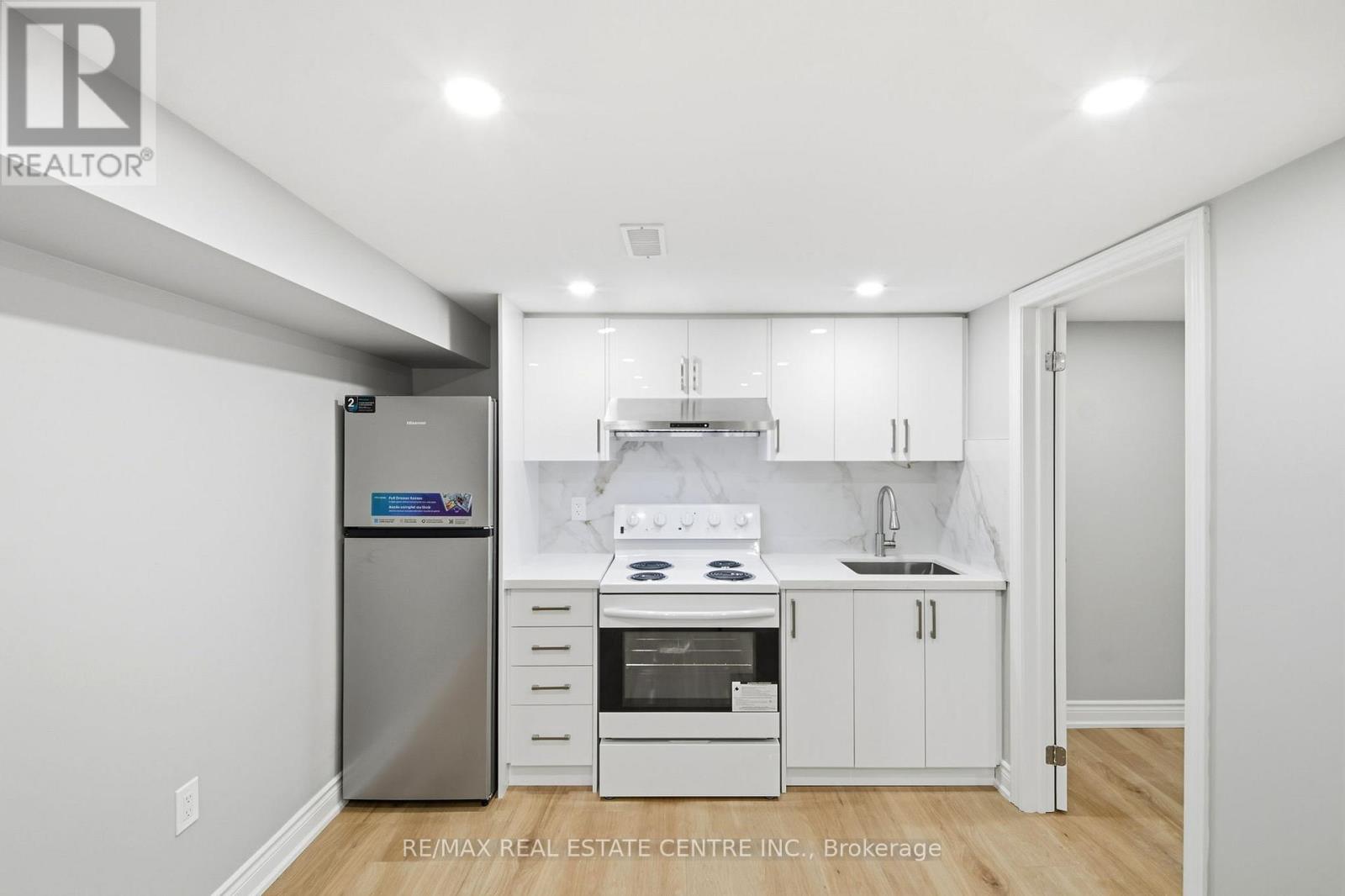 Basement - 35 Regatta Crescent, Toronto, Ontario  M2R 2X7 - Photo 3 - C12803722