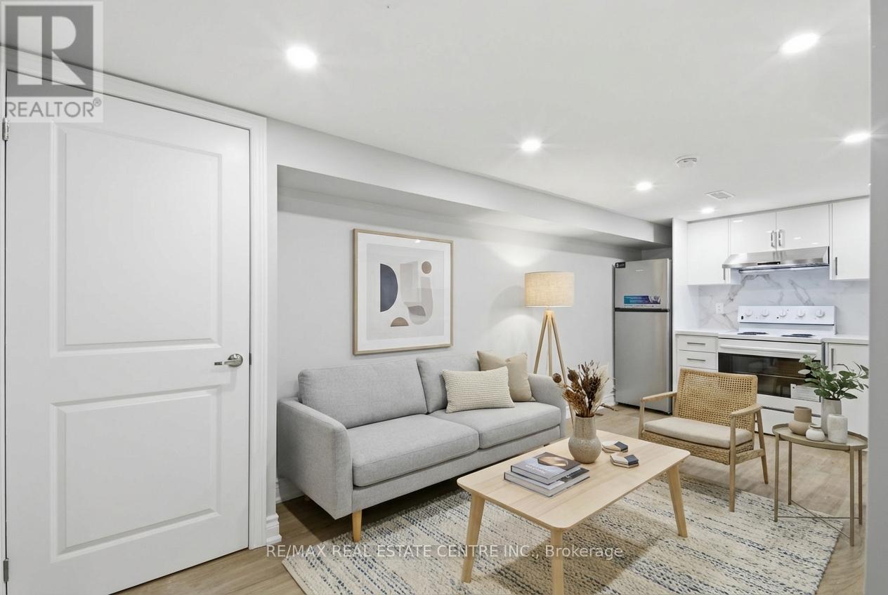 Basement - 35 Regatta Crescent, Toronto, Ontario  M2R 2X7 - Photo 4 - C12803722