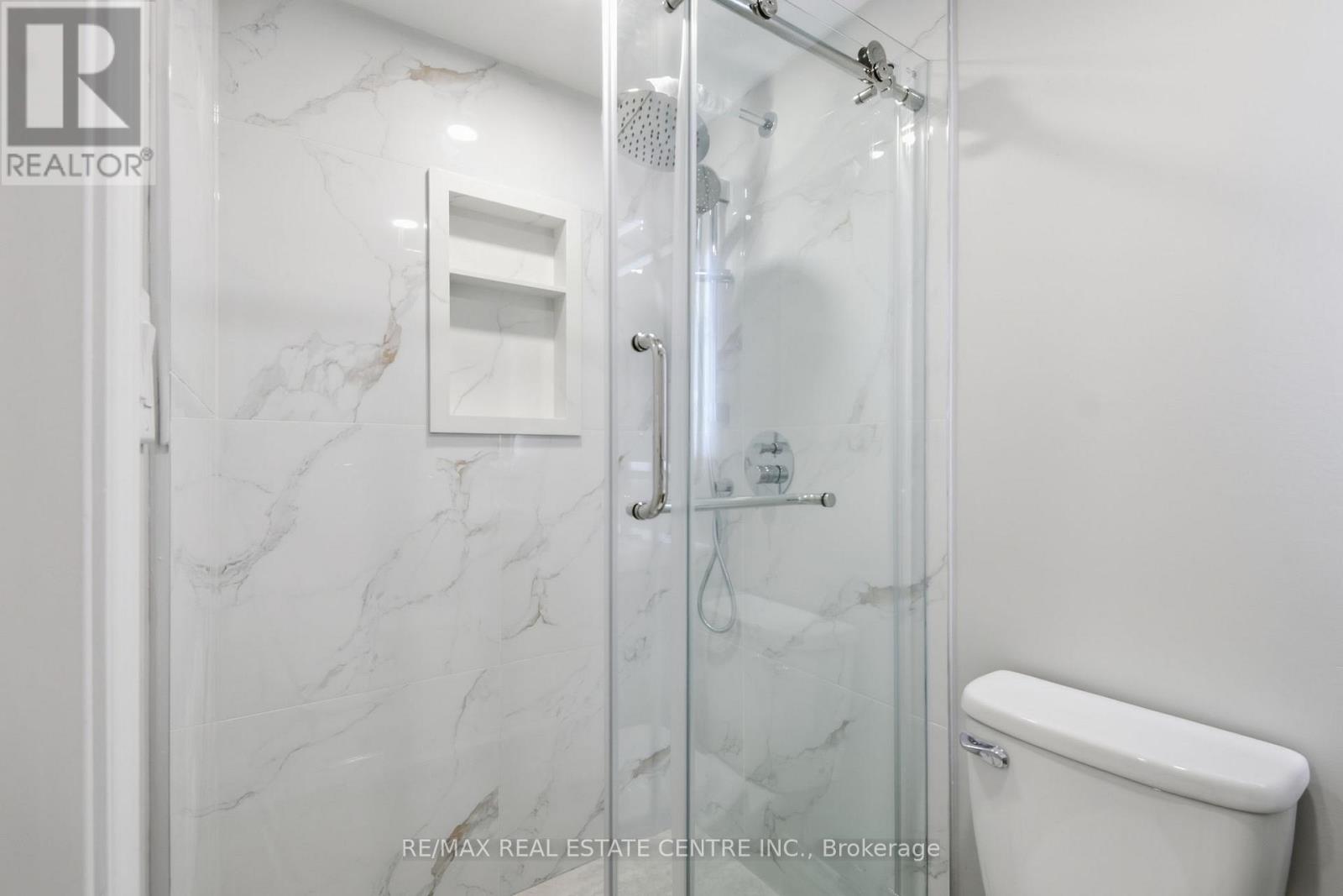 Basement - 35 Regatta Crescent, Toronto, Ontario  M2R 2X7 - Photo 6 - C12803722