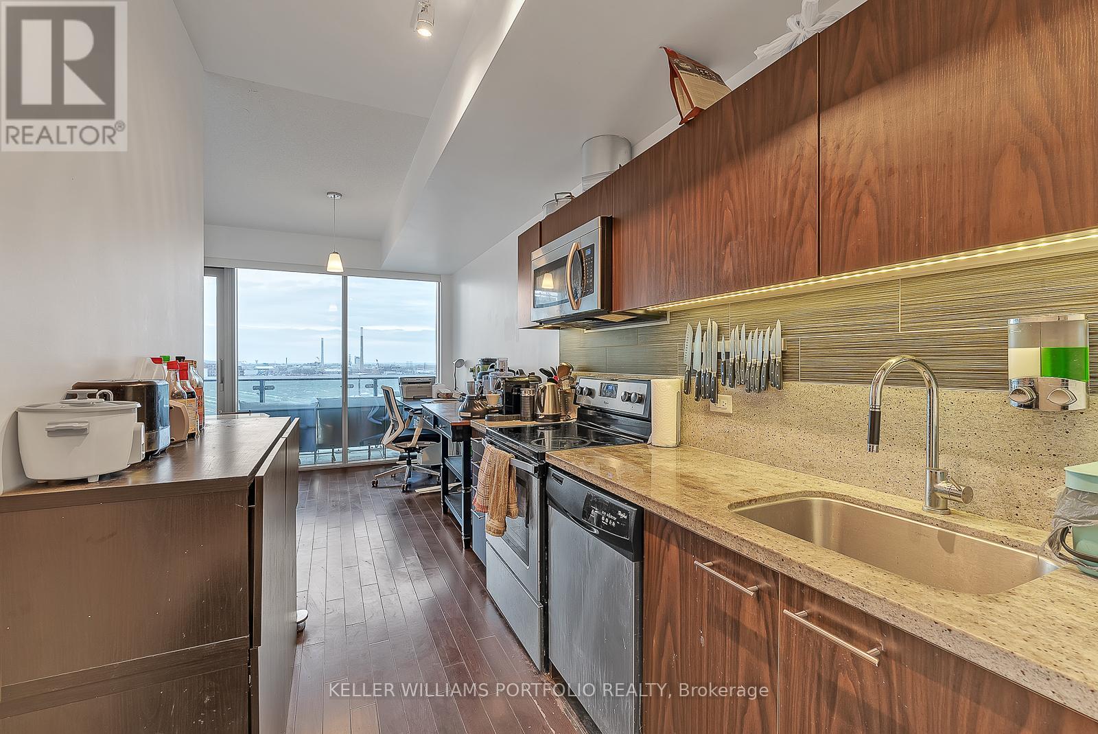 1205 - 70 Distillery Lane, Toronto (Waterfront Communities), Ontario  M5A 0E3 - Photo 3 - C12803810