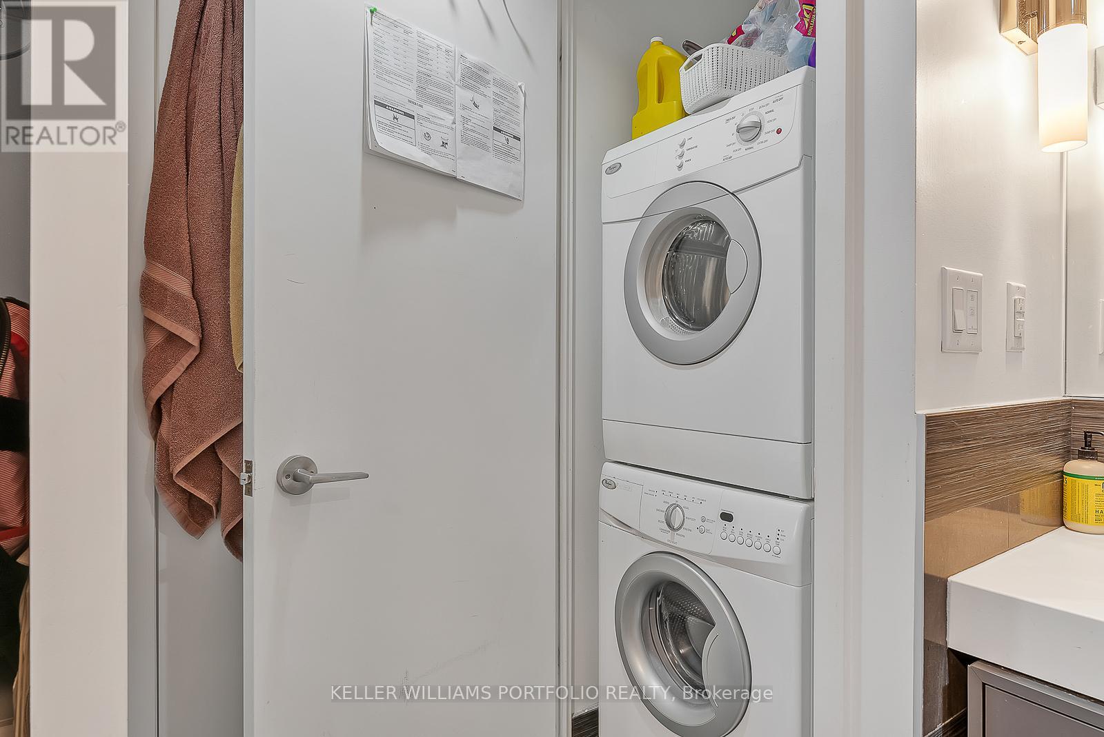 1205 - 70 Distillery Lane, Toronto (Waterfront Communities), Ontario  M5A 0E3 - Photo 5 - C12803810