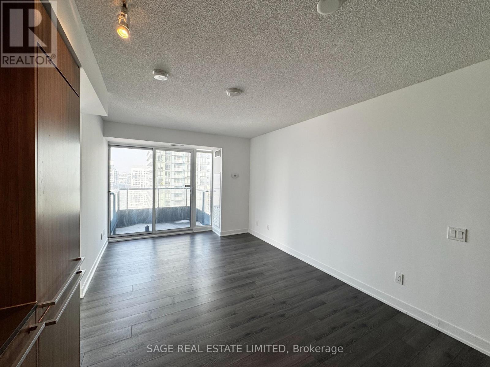 70 Queens Wharf Road, Toronto, Ontario  M5V 0J2 - Photo 5 - C12803826