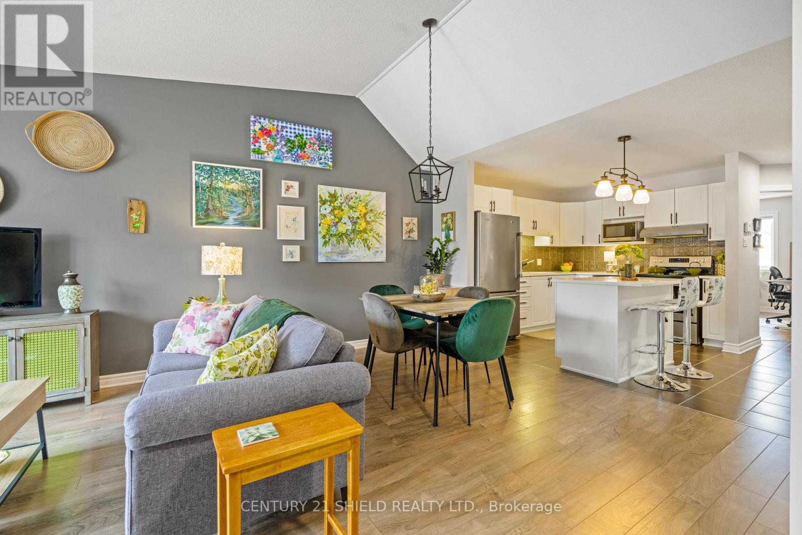 213 - 226 First Street E, Cornwall, Ontario  K6H 0G2 - Photo 15 - X12803818