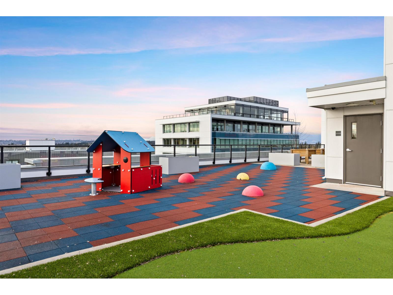 F606 8353 200a Street, Langley, British Columbia  V2Y 5K7 - Photo 28 - R3091578