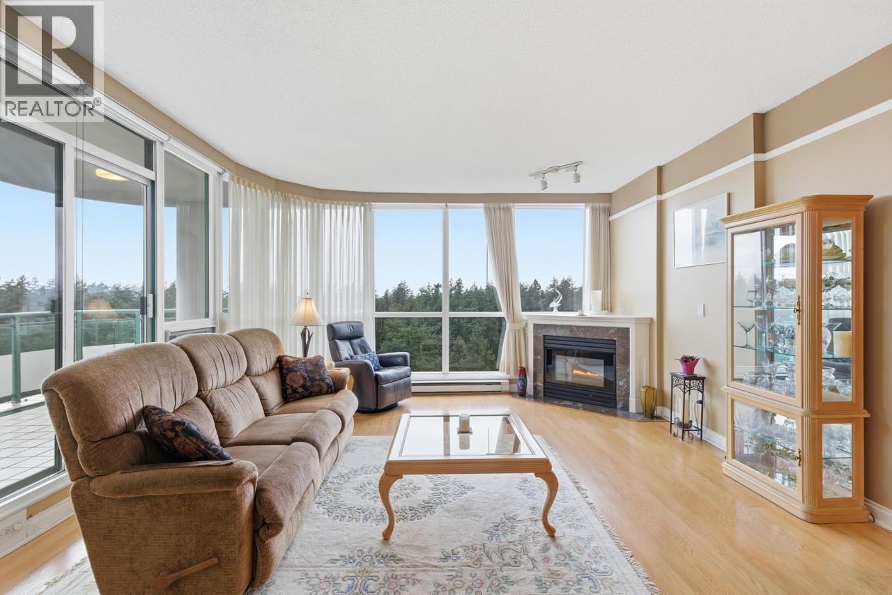 19c 6128 Patterson Avenue, Burnaby, British Columbia  V5H 4P3 - Photo 1 - R3090874