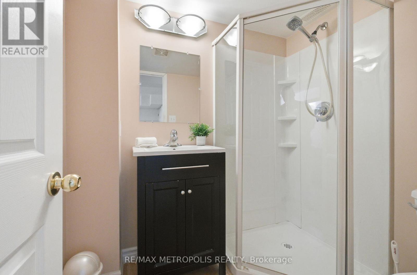 15 Boyd Crescent, Ajax, Ontario  L1Z 1Y3 - Photo 23 - E12803714