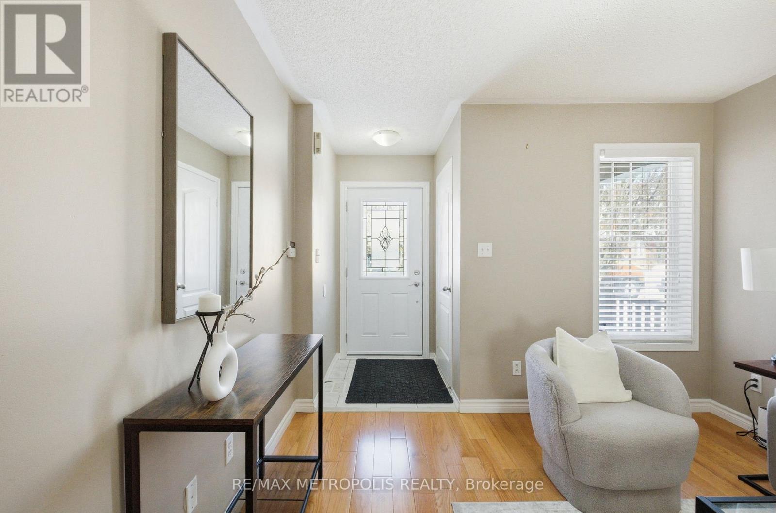 15 Boyd Crescent, Ajax, Ontario  L1Z 1Y3 - Photo 3 - E12803714